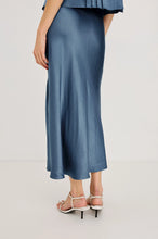 Load image into Gallery viewer, Rails Anya Skirt in Atlantic
