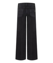 Load image into Gallery viewer, Cambio Tess Jeans in Black
