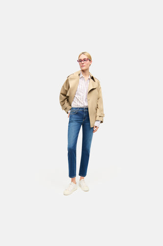 Cambio Piper Short Jeans in Mid Blue