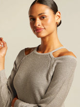 Load image into Gallery viewer, Beaumont Debby Lurex Pullover in Chinchilla
