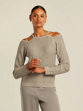 Load image into Gallery viewer, Beaumont Debby Lurex Pullover in Chinchilla
