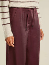 Load image into Gallery viewer, Beaumont Deezy Pants in Burgundy
