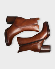 Load image into Gallery viewer, Mjus Fiorenza Boot in Avana
