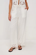 Load image into Gallery viewer, Rails Emmie Pant in White Palm Embroidery
