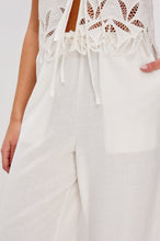 Load image into Gallery viewer, Rails Emmie Pant in White Palm Embroidery
