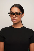 Load image into Gallery viewer, Otra Eden Sunglasses in Black/Brown
