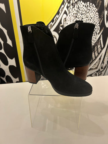 David Tyler Suede Boots in Black