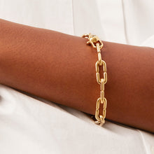 Load image into Gallery viewer, Jenny Bird Balloon Link Bracelet in Gold
