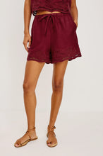 Load image into Gallery viewer, Rails Jenner Short in Berry Hibiscus
