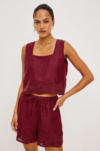 Load image into Gallery viewer, Rails Jenner Short in Berry Hibiscus
