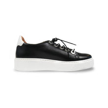 Load image into Gallery viewer, Mjus Giulia Sneakers in Black
