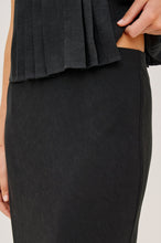 Load image into Gallery viewer, Rails Romina Skirt in Black Linen
