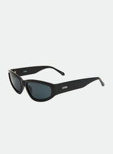 Load image into Gallery viewer, Otra Raci Sunglasses in Black/Smoke
