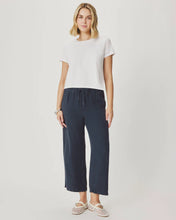 Load image into Gallery viewer, Splendid Angie Crop Wide Leg Pant in Navy
