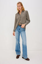 Load image into Gallery viewer, Rails Saige Shirt in Isle Stripe
