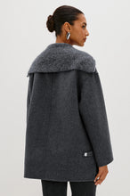 Load image into Gallery viewer, Rails Silves Coat in Charcoal
