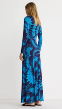 Load image into Gallery viewer, Smythe Waist Knot Dress in Navy Graphic
