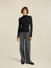 Load image into Gallery viewer, Beaumont Susy Lurex Top in Black
