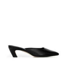 Load image into Gallery viewer, Sister X Soeur Callie Shoes in Black
