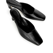 Load image into Gallery viewer, Sister X Soeur Callie Shoes in Black
