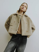 Load image into Gallery viewer, Molliolli Cley Cropped Faux Fur Jacket in Mink
