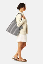 Load image into Gallery viewer, Ilse Jacobsen KNITTY01 Shopper Bag in Cream/Black
