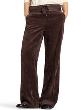Load image into Gallery viewer, Cambio Ava Double Jog Pant in Coffee

