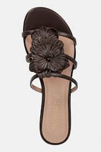 Load image into Gallery viewer, Twinset Leather Sandals in Coffee
