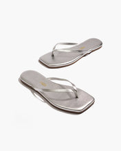 Load image into Gallery viewer, TKEES Square Toe Lily in Fairylust
