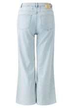 Load image into Gallery viewer, Oui Light Denim Cropped Summer Jean
