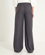 Load image into Gallery viewer, Raffaello Rossi Xenia Pant in Grey Patterned
