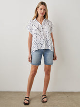 Load image into Gallery viewer, Rails Whitney Shirt in Navy Star Chain
