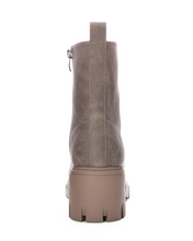 Load image into Gallery viewer, Chinese Laundry Newz Boots in Distressed Taupe
